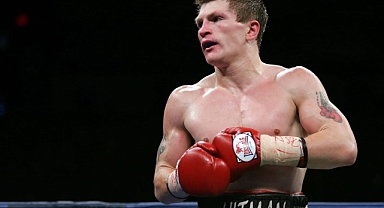  Ricky Hatton Basın Toplantısı showa dönüştü