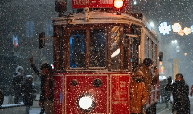 BUGÜN OKULLAR TATİL Mİ? 12 Ocak Pazartesi Kar Tatili Olan İller Listesi! İstanbul, Ankara, Kocaeli ve 20+ İlde Son Dakika Haberleri