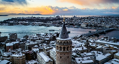 SON DAKİKA! 12 Ocak Pazartesi Okullar Tatil mi? İşte Kar Tatili İlan Edilen İller ve Valilik Açıklamaları