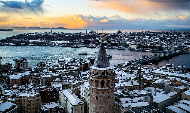 SON DAKİKA! 12 Ocak Pazartesi Okullar Tatil mi? İşte Kar Tatili İlan Edilen İller ve Valilik Açıklamaları