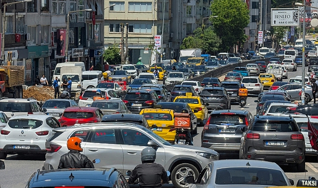 Kurban Bayramı Yolcuları Dikkat: Trafik Yoğunluğu Hangi Gün Başlayacak, En Kritik Saatler Hangileri?