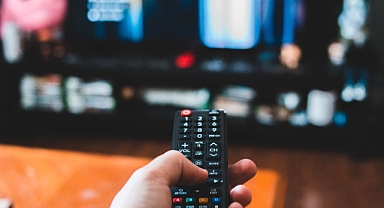 '28 Haziran Pazar TV Yayın Akışı: Bugün Kanallarda Hangi Dizi ve Programlar Var?'