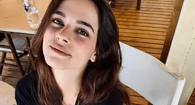 Ekranların Yükselen Yıldızı Helin Elveren Kimdir? Başarılarla Dolu Bir Kariyer Yolculuğu