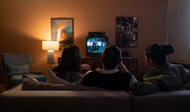 19 Temmuz Pazar TV yayın akışı: Bu akşam televizyonda hangi dizi ve filmler var? İşte güncel rehber listesi!
