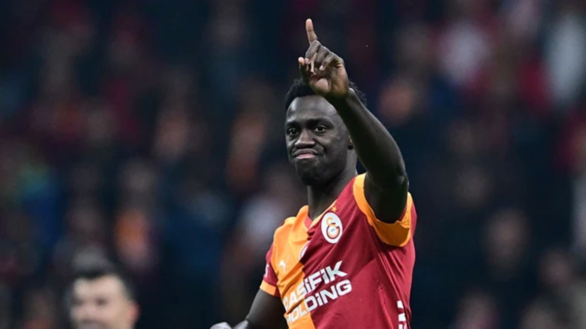 Galatasaray’ın Kamp Kadrosunda Neden Davinson Sanchez Yok? İtalyan Devleri İddiası!