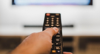 TV YAYIN AKIŞI LİSTESİ 5 TEMMUZ 2026 PAZAR || Bugün televizyonda hangi filmler ve diziler var? İşte Kanal D, Show TV, ATV, Star TV, TRT1, Now Tv ve TV8 yayın akışı listesi